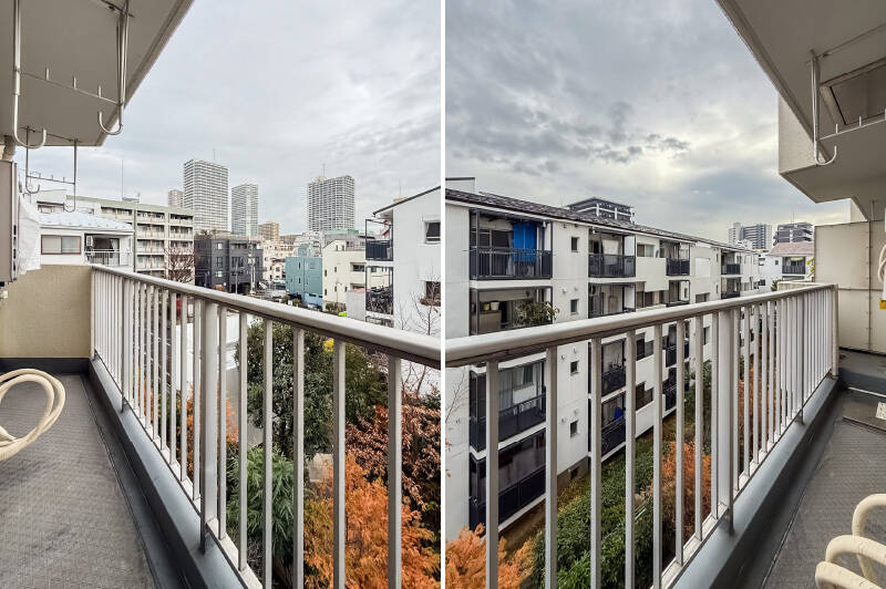 バルコニーは物干し金具付き。東向きのため、朝に洗濯物を干すとよく乾きそうです。