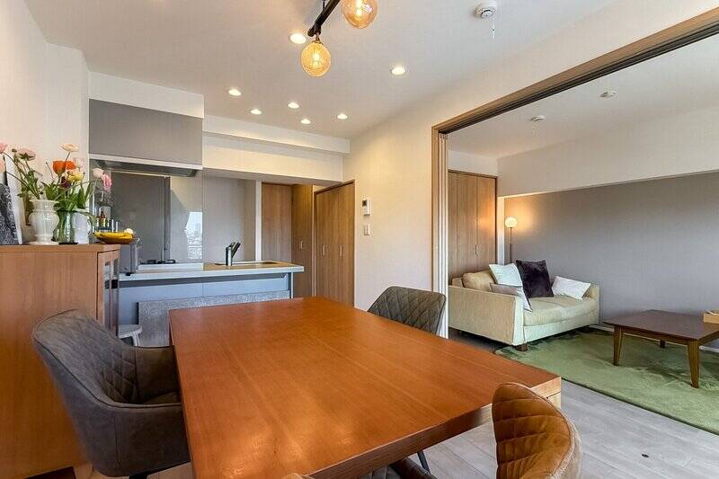 LDKと洋室Aは隣り合い、3枚の引き戸で仕切れるつくりに。