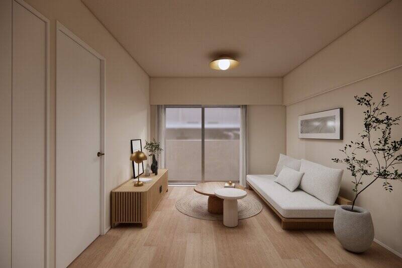 まずは約14.4帖のLDKからご紹介。南東向きの窓からの光がやさしく広がる空間です。