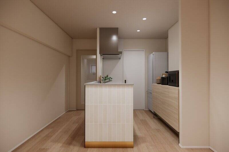 キッチンの奥にある引き戸……実はそのまま洗面室に抜けられるようになっています。ん〜、きれいな家事動線！