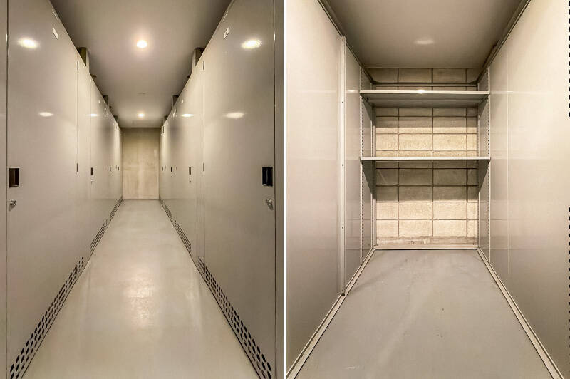 マンションの1階にある、住戸専用のトランクルーム（月額200円）。アウトドア用品やゴルフグッツなど、大きなものも収納できそう。