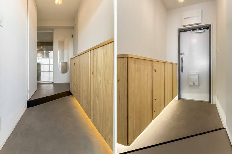 玄関には木目のシューズクロークを完備。上部は鍵を置いたりお花を飾ったり、さまざまな使い方ができそうですね。間接照明も施されており、演出のこだわりが抜かりない。