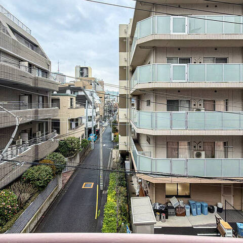 南麻布プラザの室内写真