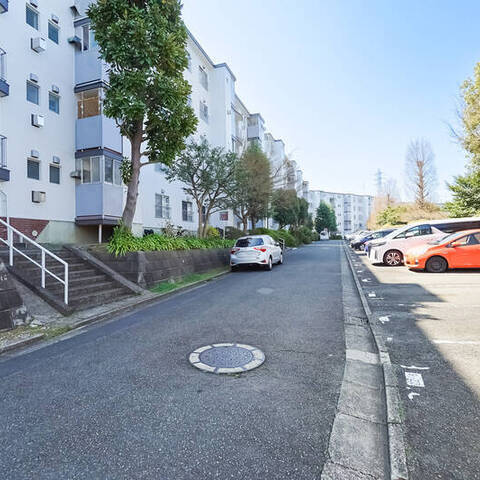 宮前平グリーンハイツ36号棟の建物・共用部写真