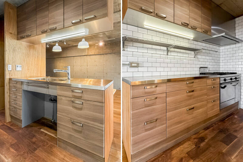 作業スペースも収納もたっぷり。飲食店の厨房にありそうな「タニコー」製のパワフルなガスレンジが備わっています。