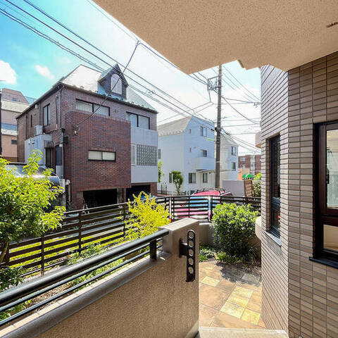 ライオンズガーデン砧の室内写真