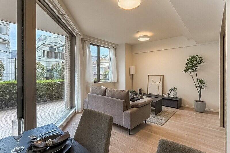 ダイニングとリビングスペースをゾーニングしやすいレイアウト。