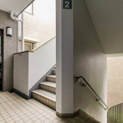 杉並和泉ハイムの建物・共用部写真