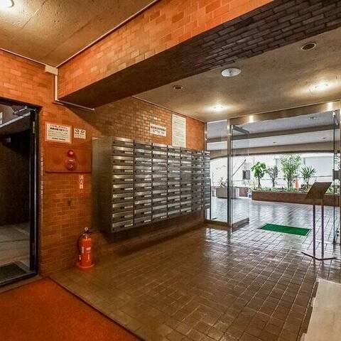 シャンボール新宿御苑前の建物・共用部写真