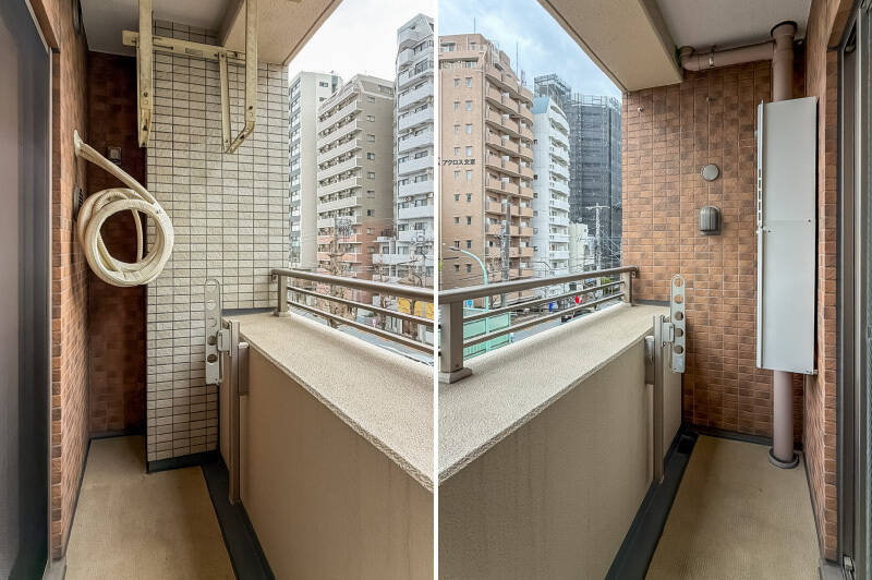 バルコニーには物干し金具が備わっています。