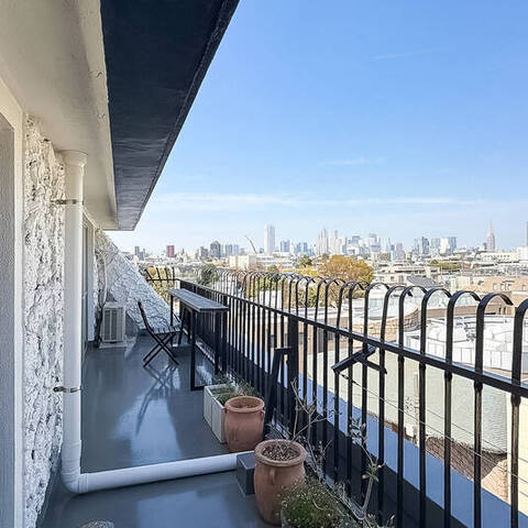 秀和松濤レジデンスの室内写真