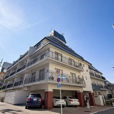 秀和松濤レジデンスの室内写真