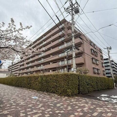 アスティオス鎌倉岩瀬の建物・共用部写真