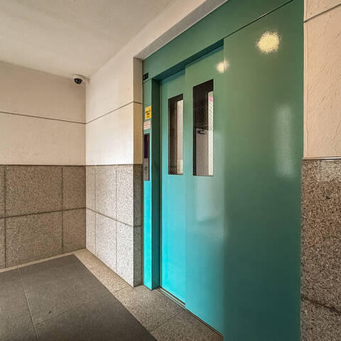 アスティオス鎌倉岩瀬の建物・共用部写真