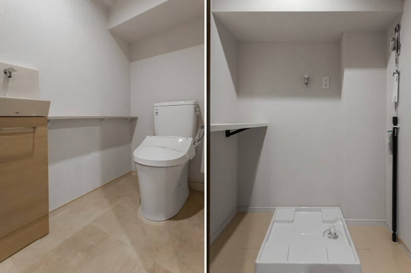 <b>左・</b>玄関の横に位置する手洗い器付きトイレ。スペースはゆったりと取られています。／<b>右・</b>トイレの隣にあるのは、扉付きのランドリールーム。上部に物干し用具を取り付けられる造りです。