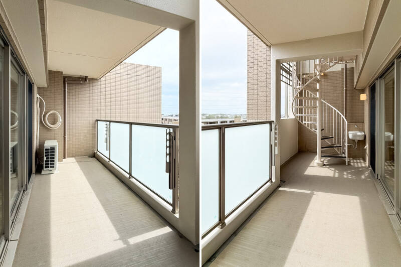 奥行きの深いバルコニー。洗濯物がたっぷり干せそうですし、テーブルや椅子を出すことだってできそうです。