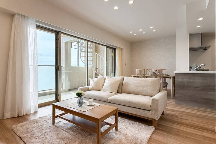 空へのスパイラル