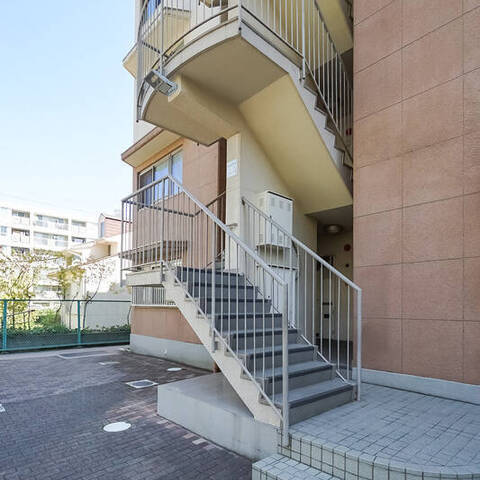 グリーンコーポ大倉山(A〜D棟)の建物・共用部写真