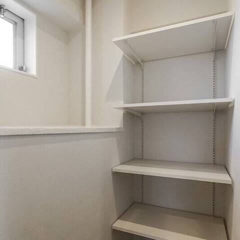 若林コンドの室内写真