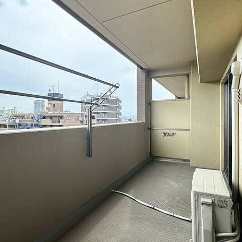 グランプラド国分寺の室内写真