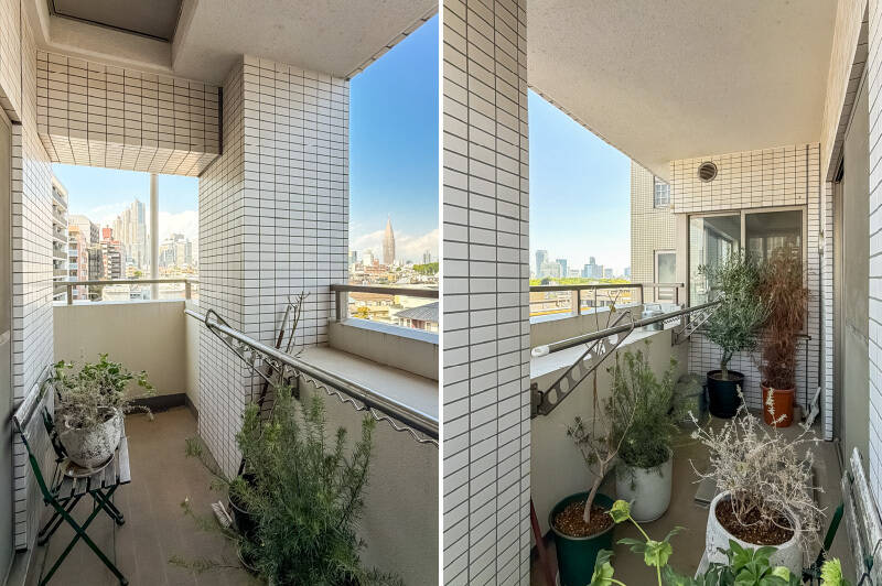 大きめのグリーンが複数置けるサイズのバルコニー。物干し金具付きです。