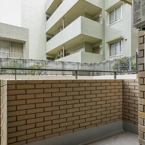 ガーデンアルバ幡ヶ谷の眺望・バルコニー写真