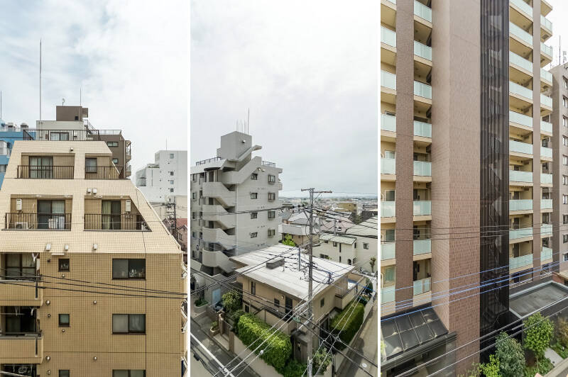 南東（写真中央）向きは視界が開けており、東（写真左）・南（写真右）向きには、道路を挟んでマンションが建っています。視線の感じ方は現地でご確認ください。