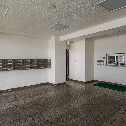 サニーハイツ王子本町の建物・共用部写真