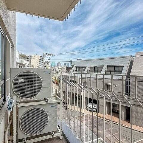 世田谷三宿マンションの眺望・バルコニー写真