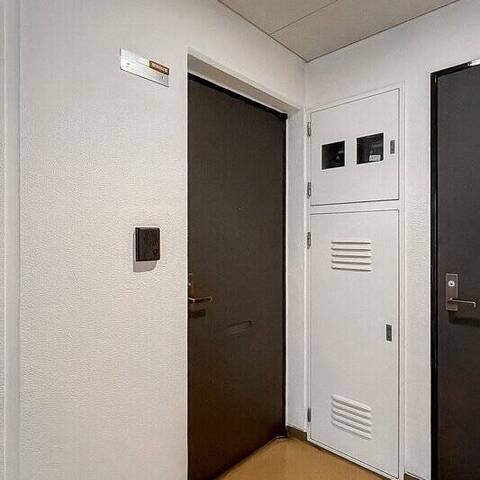 秀和祖師谷大蔵レジデンスの建物・共用部写真