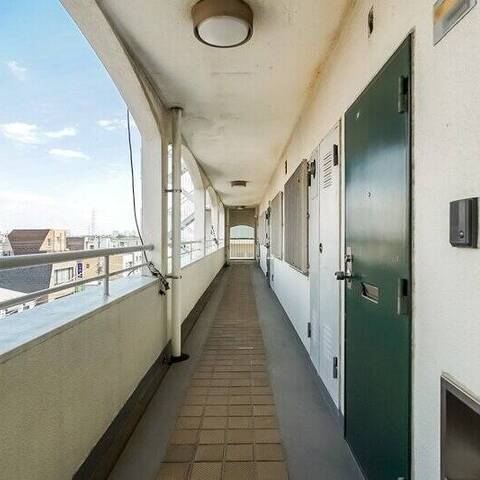 ニュー井の頭マンションの建物・共用部写真