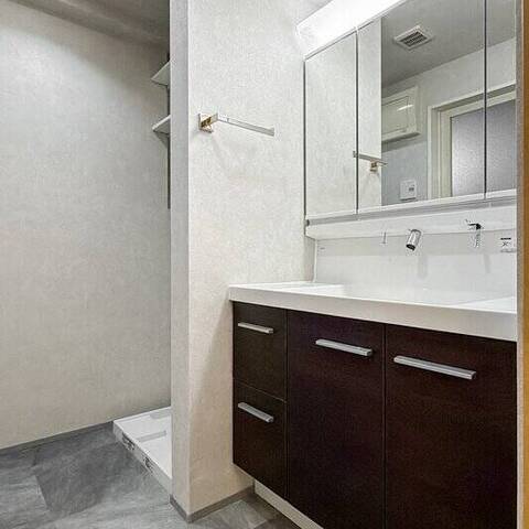 クレッセント武蔵新城イーストの室内写真