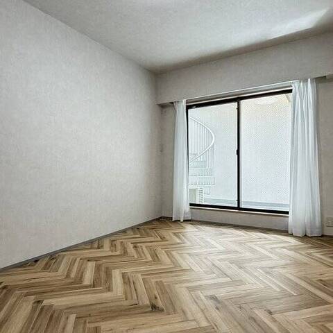 クレッセント武蔵新城イーストの室内写真