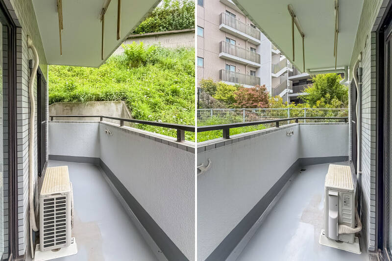 地形上、バルコニーは隣戸に面しておらず、ほどよく距離が保たれた配置です。
