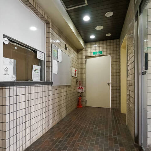 コーポラス幡ヶ谷の建物・共用部写真