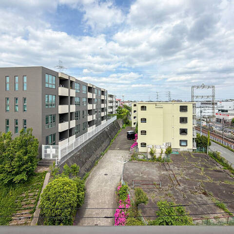 ヒルズ市が尾ブライトステージの室内写真