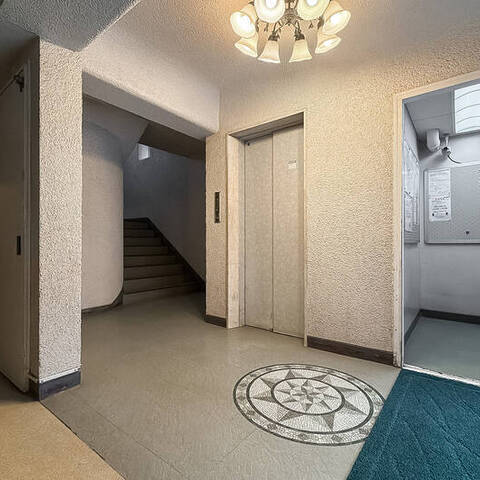 秀和高樹町レジデンスの建物・共用部写真