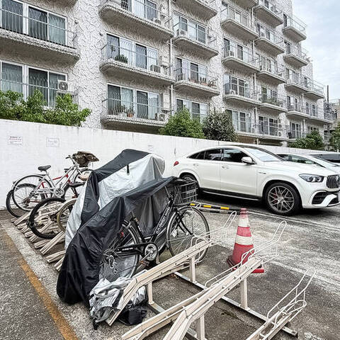秀和高樹町レジデンスの建物・共用部写真