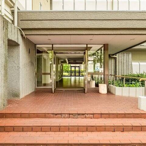 新松戸中央パークハウスＡ棟の建物・共用部写真
