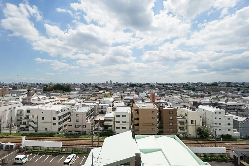 眺望もご覧の通り。もはや “空付き” の物件と言ってもいいかもしれません。