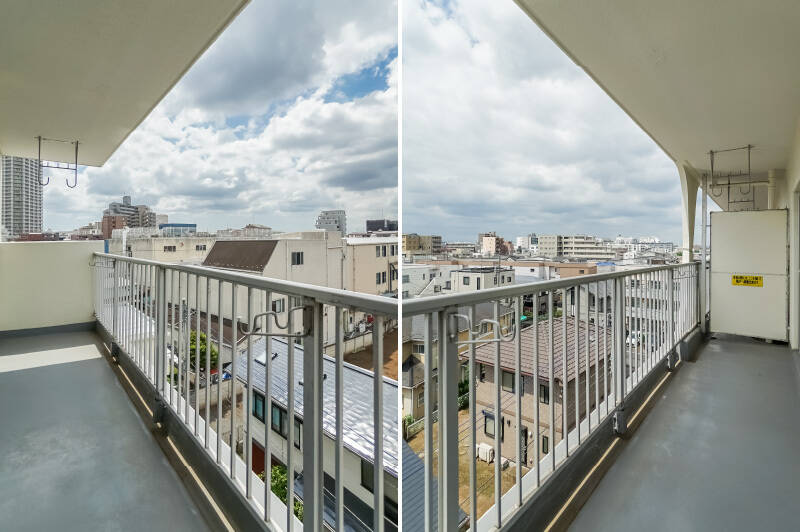 洋室Aと洋室Bのどちらからもアクセスできる、南西向きのワイドなバルコニー。物干し金具付きです。