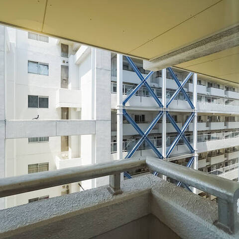 川崎河原町分譲共同ビル（河原町団地）15号棟の眺望・バルコニー写真