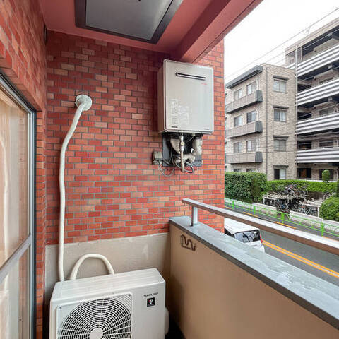 シャンボール弦巻の室内写真