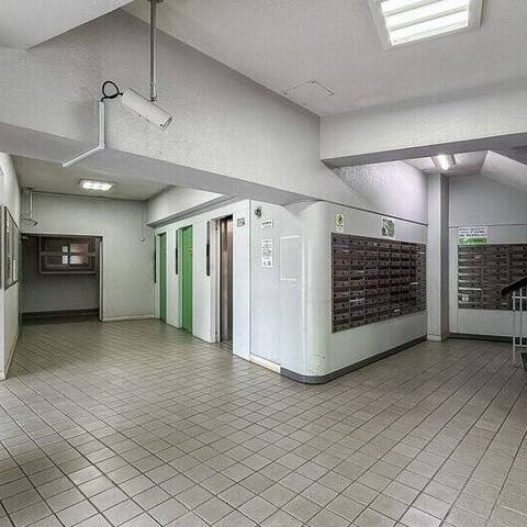 戸山ハイツ27号棟の建物・共用部写真