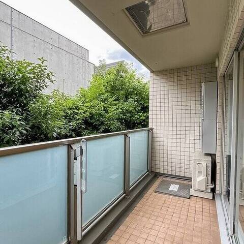 南平台ハウスの室内写真