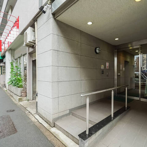 シャトレ明大前の建物・共用部写真