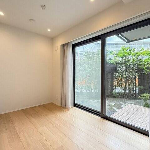 インペリアル表参道の室内写真