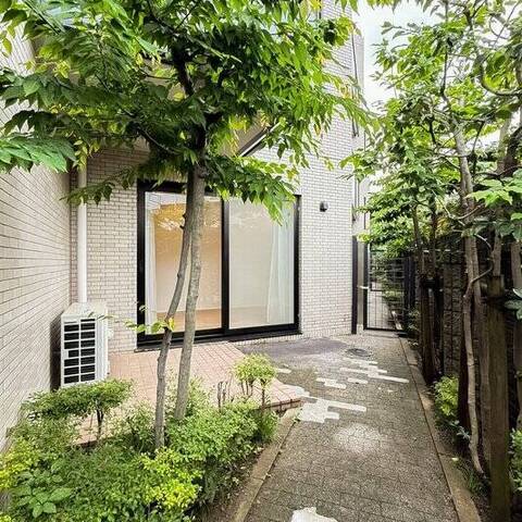 インペリアル表参道の室内写真