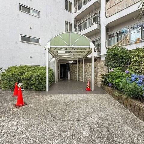 戸山マンションの建物・共用部写真