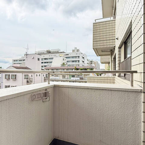 アゼリアコート新大久保の室内写真